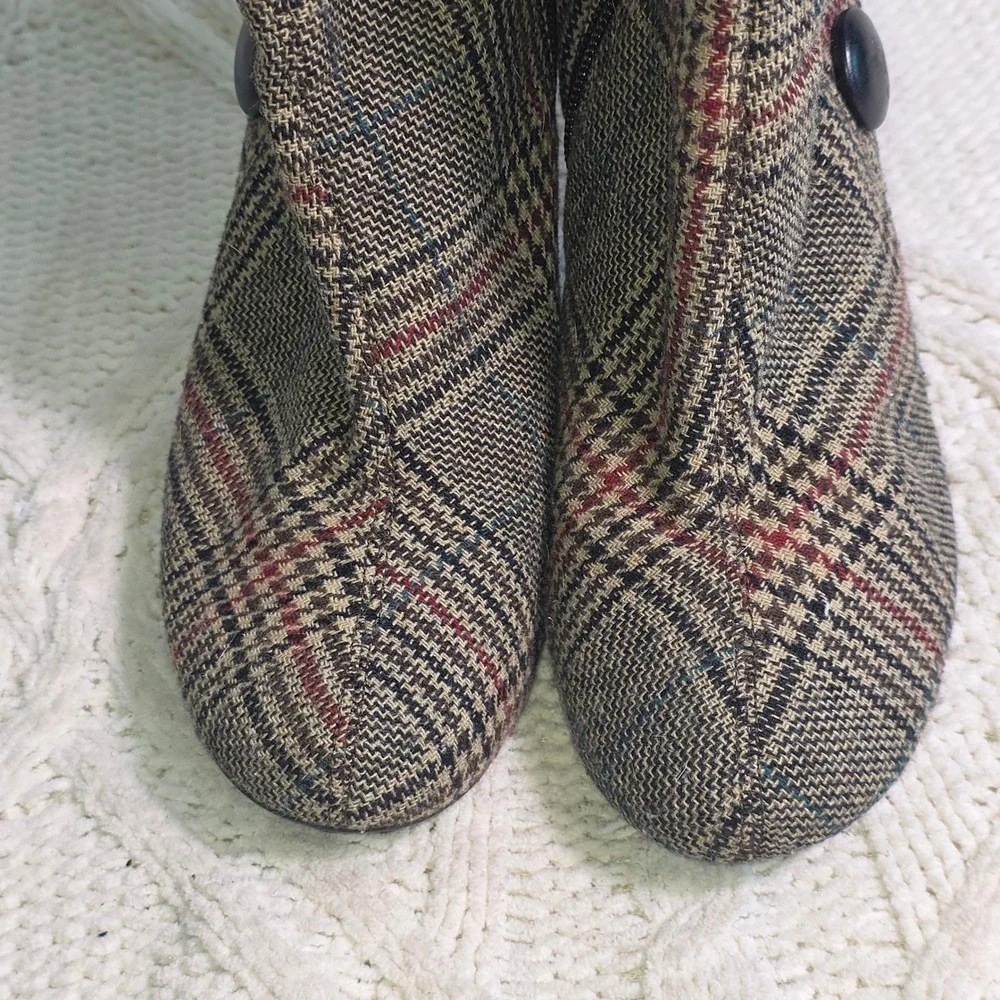 Diba‎ Plaid Stiletto Ankle Boots Booties Wool Like Red Brown Button Women 8.5